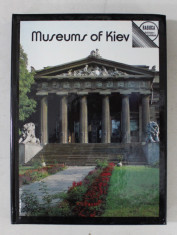 MUSEUMS OF KIEV - A GUIDE 1984 foto