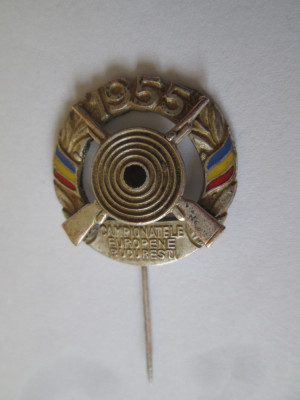 Insigna Campionatele Europene de Tir Bucuresti 1955 foto