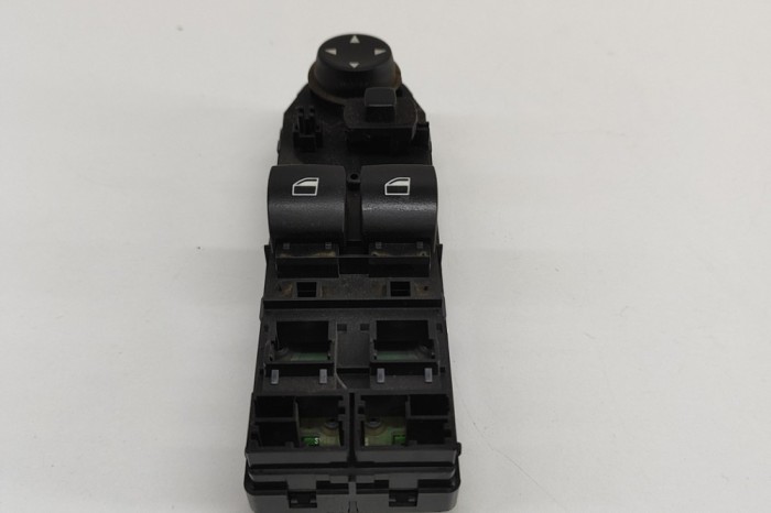 Buton geam ușă dreapta față BMW 6 E63 2007 OEM: 8029908 | 28363012