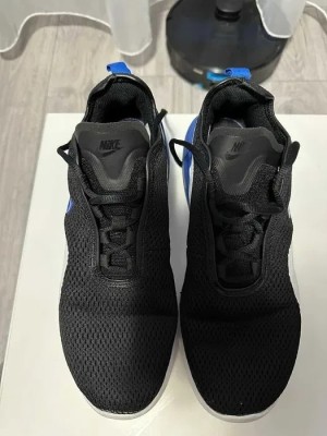 Nike Air Max Motion 2 foto