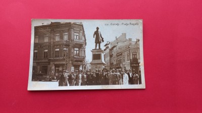 Galati Piata Regala Caminul Sionist Judaica Banca de Scont Statuia C. Negri foto