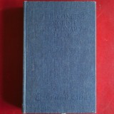 The Concise English Dictionary - Autor nespecificat pe copertă (Dicționar enciclopedic clasic de limbă engleză &icirc;n p&acirc;nză albastră)