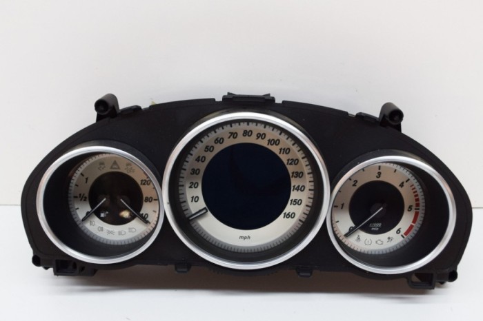 Ceas de bord MERCEDES-BENZ E W212 2013 OEM: A2129005523,A2C86424500,A2126801589,A2C53435303 15043005