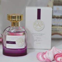 Apa de parfum Artistique Patchouli Indulgence de la Avon e