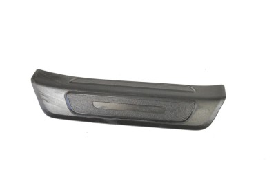 Ornament prag interior dreapta spate AUDI Q5 FY 2017 OEM: 80A853376,80A853376A,80A853376C 13376055 foto