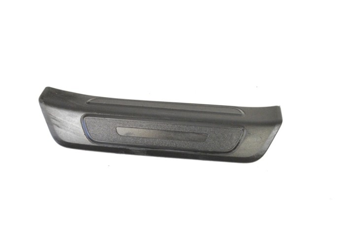 Ornament prag interior dreapta spate AUDI Q5 FY 2017 OEM: 80A853376,80A853376A,80A853376C 13376055