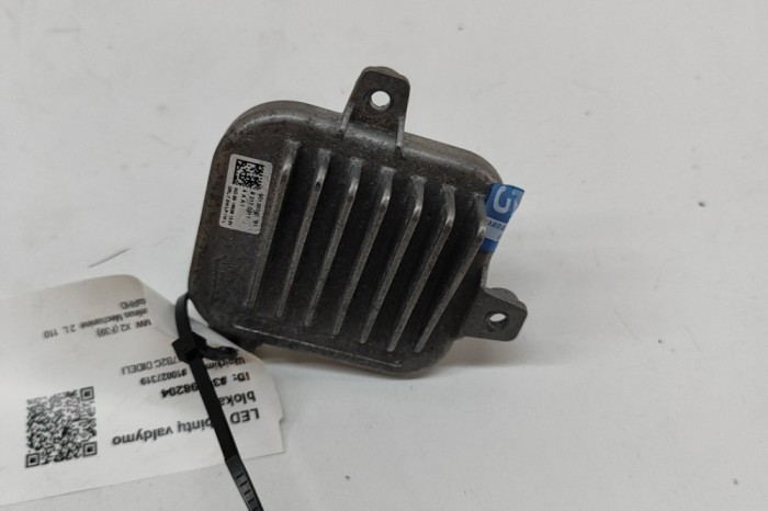 Unitate de control lumini LED BMW X2 F39 2019 OEM: 90132031,7489237 | 31798204