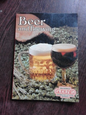 BEER AND BREWING - DAVE LAING (CARTE IN LIMBA ENGLEZA) foto