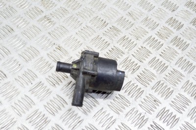 Pompa de apa auxiliara TESLA MODEL S 2017 OEM: 1035348-00-F 13226024 foto