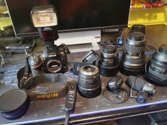 Aparat foto DSLR Nikon D800 cu accesorii