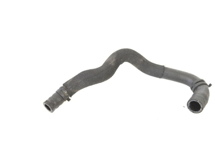Furtun de lichid de răcire JAGUAR F-PACE X761 2017 OEM: G4D3-9Y438-AB 11541929
