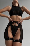 Set lenjerie sexy, design seducator si provocator, negru