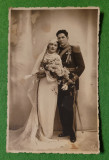 Fotografie tip carte postala nunta, militar cu sabie