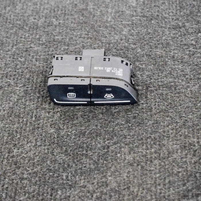Panou de butoane FORD FOCUS III 2013 OEM: AM5T-18K574-ABAM5T18K574AB | 3917811