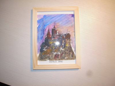 Mic tablou cu o pictura a castelului Bran in acuarela, dimensiune 12x15 cm. foto