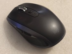 Mouse Wireless Logitech MX Anywhere 2S, graphite - poze reale