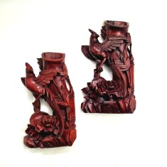 2 sculpturi in lemn rosu China anii 1960 pasarea Phoenix flori de bujor 30 cm inaltime fiecare pereche decor de perete Asia Orient mitologie