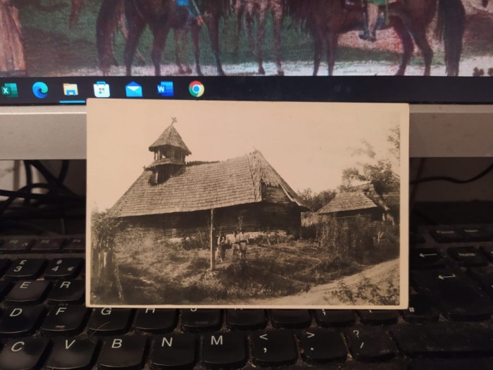 Veche biserică rom&acirc;nească din lemn, copii, Civilizație populară, 1917, 205