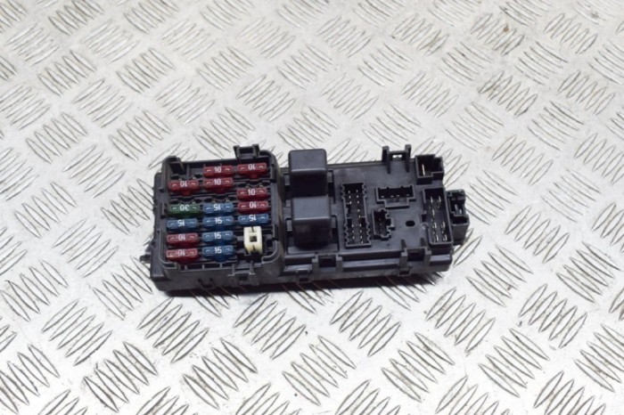 Modul panou de siguranțe DODGE STEALTH 1992 13879363