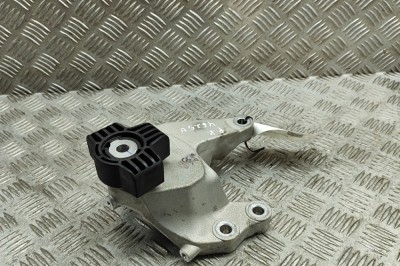 Suport motor st&amp;acirc;nga VOLVO XC40 536 2024 OEM: 32380056 | 27348537 foto