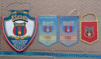 Colecție de fanioane Steaua București foto