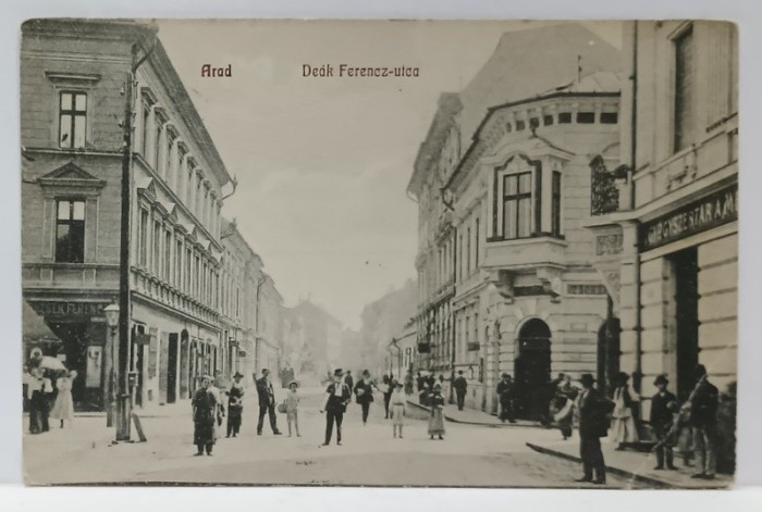ARAD , STRADA DEAK FERENCZ, INTERSECTIE CU CASE CU PRAVALII LA PARTER , CARTE POSTALA , 1911
