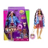 Cumpara ieftin Papusa Barbie Extra - Jacheta sport