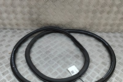 Garnitura ușă dreapta spate PEUGEOT 5008 III KA, KB, KC 2024 OEM: 9841055380 | 30716886 foto