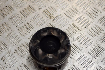 Piston MERCEDES-BENZ SPRINTER 3-t 906 2008 OEM: A6460300917 13875870 foto