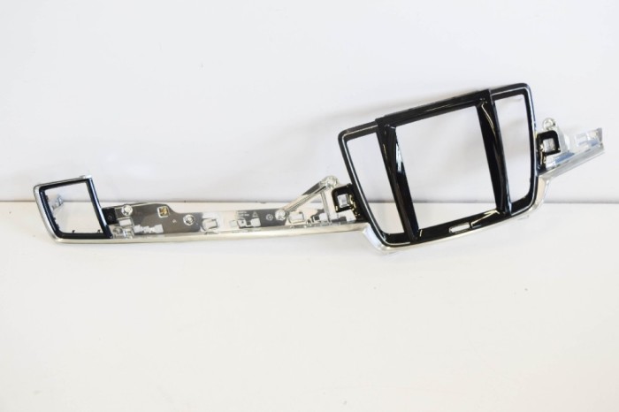 nerasta VOLVO S90 II 2018 OEM: 31403975 11183818