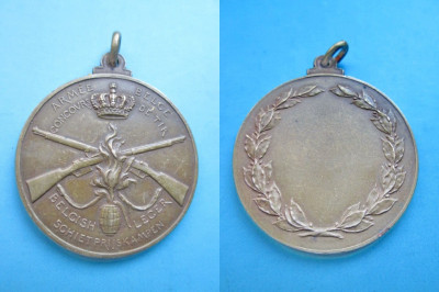 5179-Medalia Militara Armee-Councours de Tir-Belgia-bronz cca 1930 stare buna. foto
