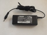 Incarcator Laptop Toshiba PA3468E-1AC3 19V 3.95A 75W mufa: 5,50mm x 2,5mm, Incarcator standard