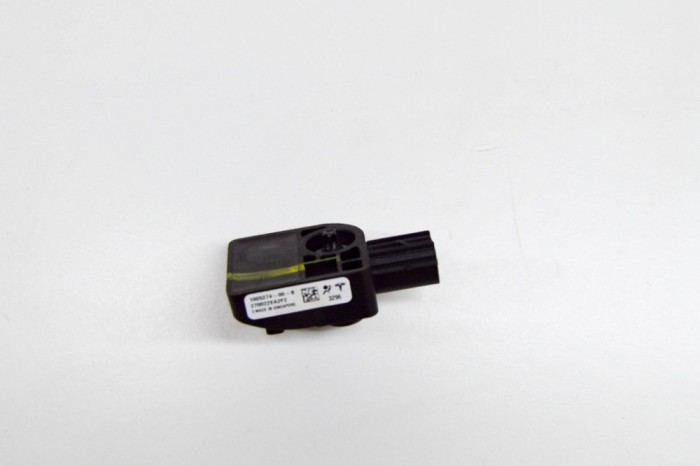 Senzor de impact lateral dreapta TESLA MODEL S 2014 OEM: 1005274-00-B 17344557