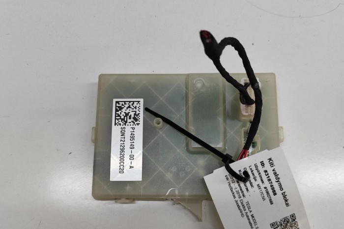 Alt modul de control TESLA MODEL S 2018 OEM: 1495149-00-A | 31874988