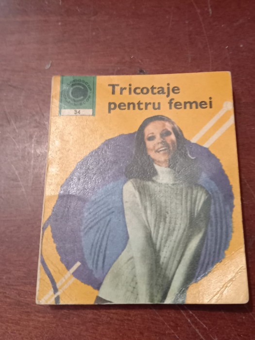 TRICOTAJE PENTRU FEMEI Kehaia Ciresica, Serafim Venera