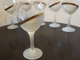 Serviciu, set 6 pahare de vin sau sampanie lucrate manual, cu picior, artist