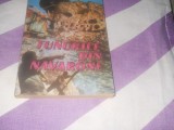 TUNURILE DIN NAVARONE-ALISTAIR MACLEAN, 1992, Carte Noua