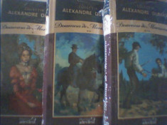 Alexandre Dumas - DOAMNA DE MONSOREAU { 3 volume } / Biblioteca Adevarul/ 2011 foto