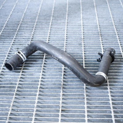 Furtun radiator răcire st&amp;acirc;nga FORD KUGA II DM2 2016 OEM: FV41-8260-AC 3329358 foto