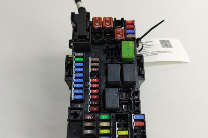 Modul panou de siguranțe OPEL MOKKA / MOKKA X 2013 OEM: 1308171445,95263750 29490034