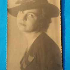 Carte Postala veche anii 1920 - Portret femeie cu palarie