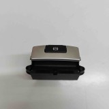 Buton fr&acirc;nă de m&acirc;nă JAGUAR I-PACE X590 2018 OEM: J8A2-2B623-AA | 31715989
