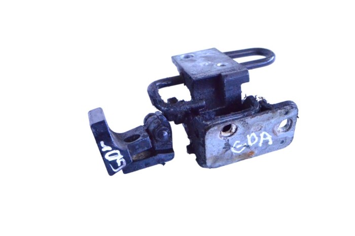 Balama ușă dreapta spate VW TOUAREG 7LA, 7L6, 7L7 2009 18126303