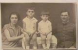 Cumpara ieftin GE - Ilustrata fotografie veche Craiova familie ofiter / necirculata, datata 1928