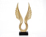 Statueta &quot;Flight&quot; Gold din rasina ComfortTravel Luggage, Ella Home
