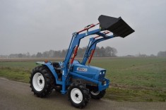 Tractor Iseki TA27
