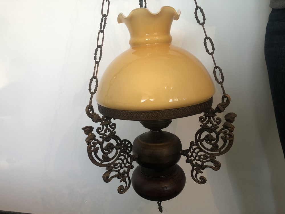 Lustra,lampa veche,candelabru francez,cu ingerasi si abajur din sticla |  arhiva Okazii.ro