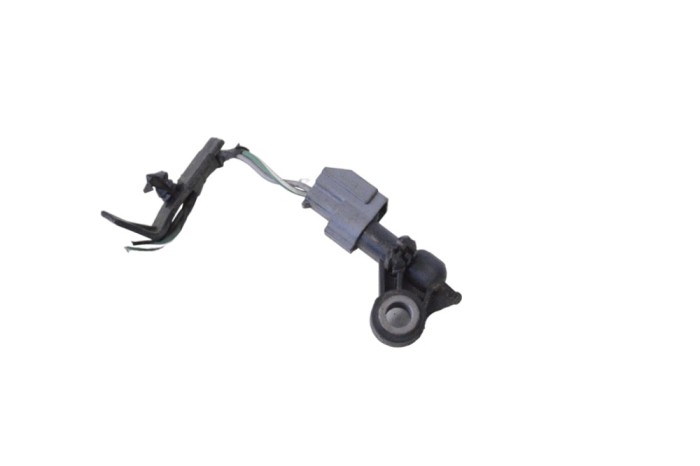 Senzor de impact st&acirc;nga spate JAGUAR F-PACE X761 2016 OEM: FK72-14B006-AA | 22813930