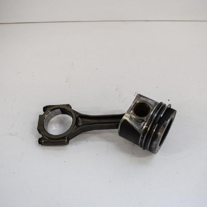Piston AUDI A3 8P1 2009 OEM: 03L107065G03LS 2833177