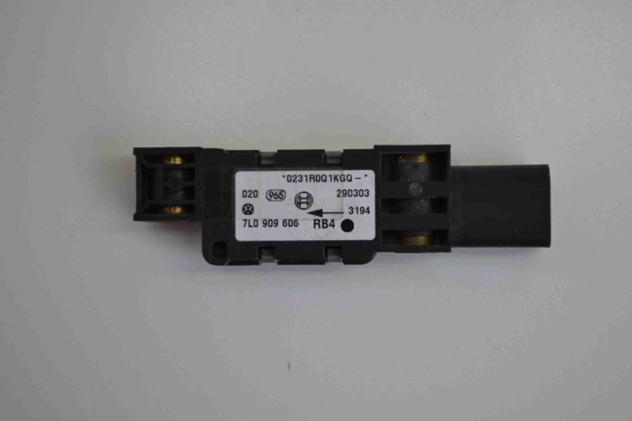 Senzor de impact dreapta față VW TOUAREG 7LA, 7L6, 7L7 2006 OEM: 7L0909606 | 1483322